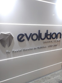 Dr. Daniel Moreira - Dentista Maceió 24h