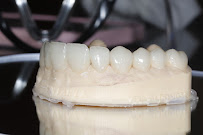 Dra. Michelle Cavalcante | Lentes de Contato Dental | Implante Dentário | Dentista em Maceió