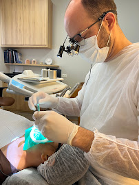 Dr. Gustavo Trindade - Endodontista