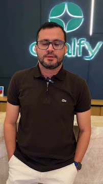 Oralfy Teresina - Implantes • Facetas • Invisalign • Próteses