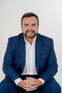 Dr. Leonardo Mendes Campos - Cirurgião Bucomaxilofacial e implantodontista em João Pessoa