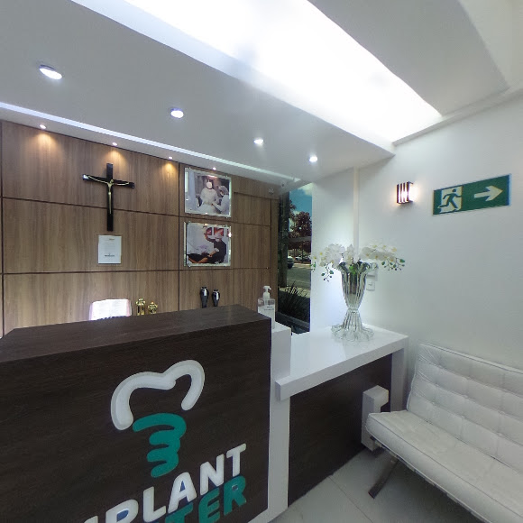 Implant Center