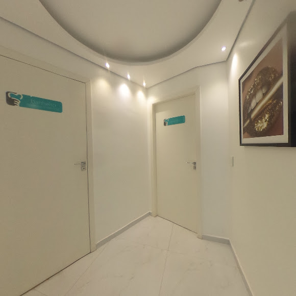 Implant Center
