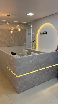 Bauman Odontologia l Ortodontia em Montes Claros l Cirurgia de Implante Dentário l Prótese Protocolo l Aparelho Invisalign