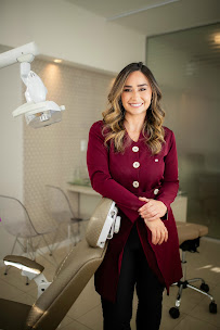 Dra. Aritana Lopes Severo | Lentes de Resina e Periodontia | Pelotas-RS