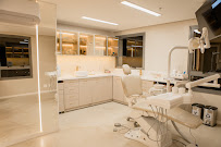 Dentista Edde Caroline di Gesu - Parque Una Pelotas