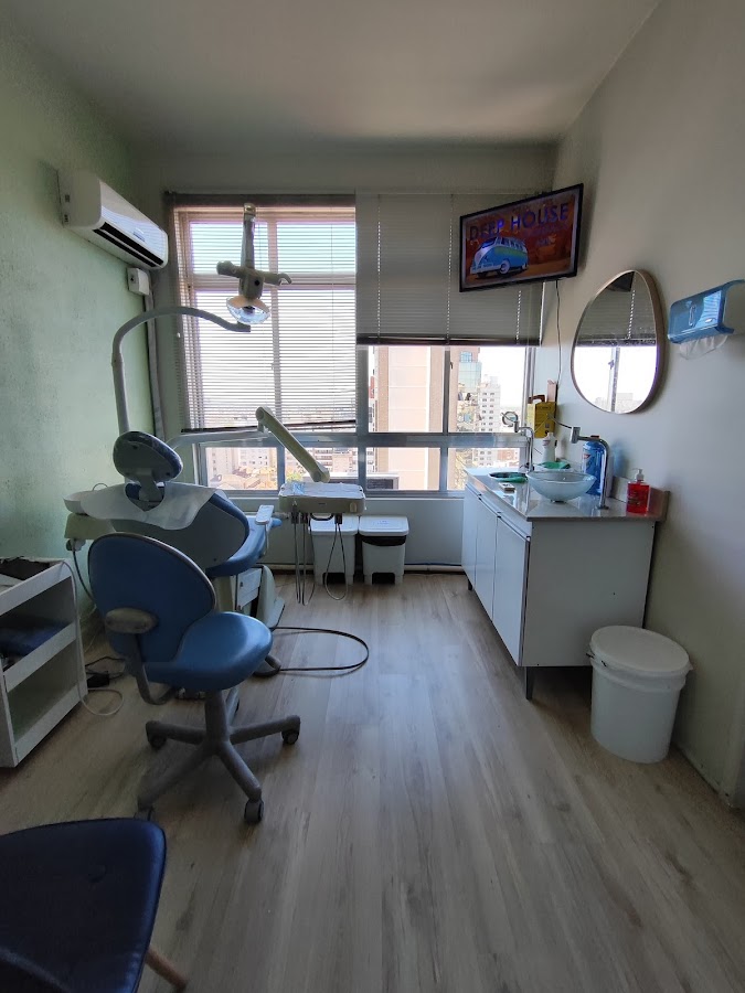 Dental Clinic Dra Gabriela Vidal: Endodontia E Clínica Geral dental clinic in Pelotas