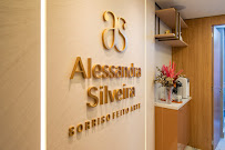 Dentista Alessandra Silveira - Sorriso feito arte