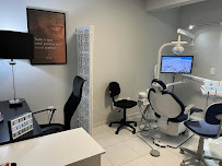 CARLA JORGE DENTISTA - CVCJ ODONTOLOGIA - CLÍNICA ODONTOLÓGICA - DENTISTAS EM PONTA GROSSA - CLÍNICA GERAL