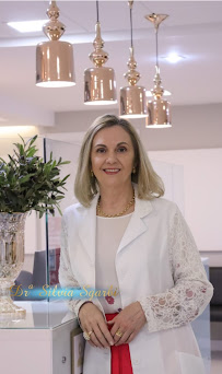 Dra. Silvia Sgarbi - Dentista especialista em ATM