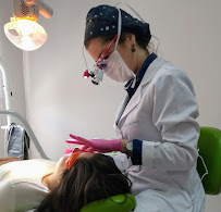 Erika Perroni Odontologia Estética