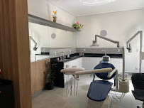 Dentista em Bauru 24h - Dra Mirela Barros