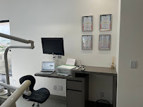 Dentista em Bauru 24h - Dra Mirela Barros