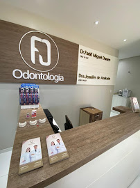 FJ Odontologia Dr. Farid M. Damen e Jennifer de Andrade
