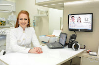 FJ Odontologia Dr. Farid M. Damen e Jennifer de Andrade