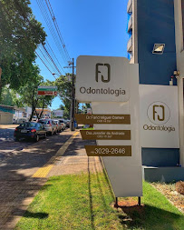 FJ Odontologia Dr. Farid M. Damen e Jennifer de Andrade