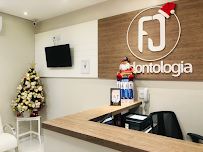 FJ Odontologia Dr. Farid M. Damen e Jennifer de Andrade