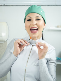 Dentista 24hs Dra. Renata Sardinha