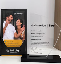 InnoveOdonto Cascavel - Facetas, Invisalign, Implantes, Clareamento