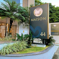 Implant Dentistry Center Maison