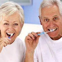 Dr Leonardo Machado/ Dentista em Blumenau