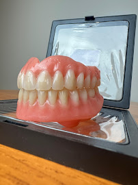 Lube Odontologia - Implantes Blumenau
