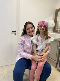 Dra. Gabriella Nascimento. Odontopediatria e sedação odontológica - Atendimento 24 horas.