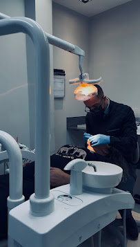 Alcantara Odontologia e Implantes - Clínica de Implante dentário em Maringá