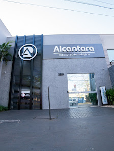 Alcantara Odontologia e Implantes in Maringá
