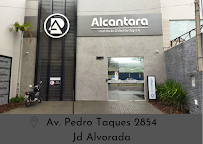 Alcantara Odontologia e Implantes - Clínica de Implante dentário em Maringá