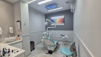 Alcantara Odontologia e Implantes - Clínica de Implante dentário em Maringá