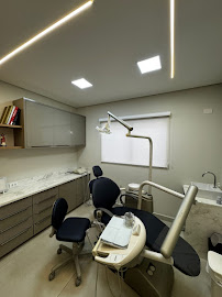 Dr. Eduardo F. Galbiati - Implantes dentários e Invisalign