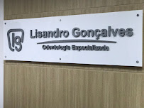 Dr. Lisandro Gonçalves | Dentista Maringá