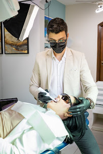 Dr. Leonardo Blanco - Dentista