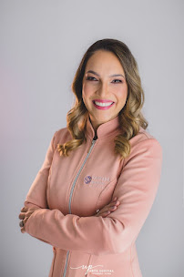 Clínica Vanessa Maria Odontologia | Dentista Maringá | Clínica Odontológica | Implantodontia e Periodontia