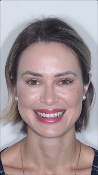 Clínica Vanessa Maria Odontologia | Dentista Maringá | Clínica Odontológica | Implantodontia e Periodontia