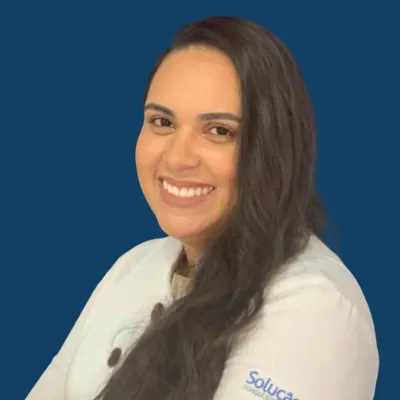 Implantologist Caroline Pereira Pena - Implantology