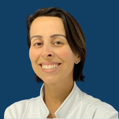 Diretora Técnica Priscilla Peres Túmoli - Endodontics, Prosthodontics