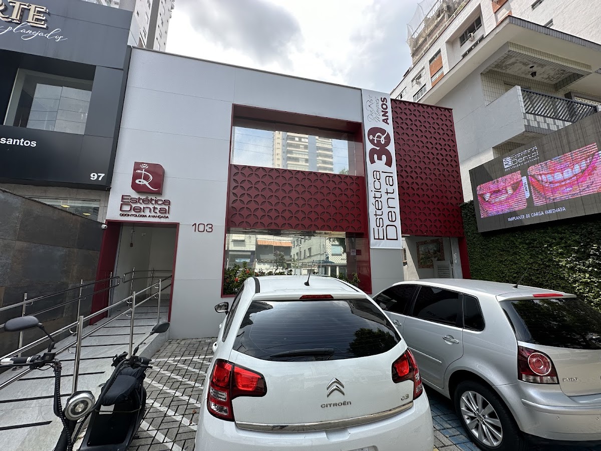 Dra. Rose Marques Estética Dental - Implantes e Próteses - dental clinic in Santos