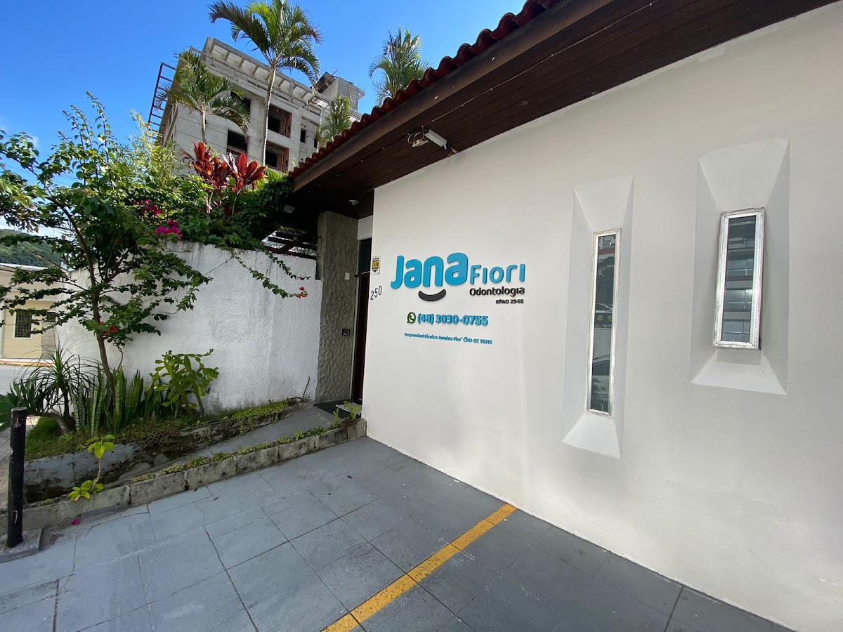 Jana Fiori Odontologia - dental clinic in Florianópolis, Brazil