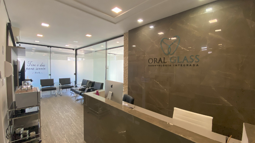 Oral Glass - dental clinic in Florianópolis, Brazil