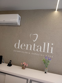 Dentalli Odontologia - Dra. Anna Lara R. Tridapalli