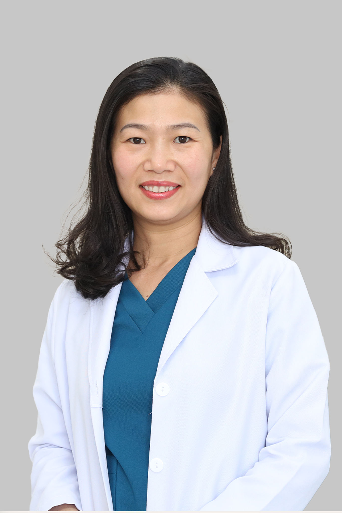 Implant and periodontal dentist Mỹ Hằng Đặng - Dental implants and periodontology