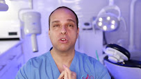 DR. Alex | Implantes Dentales by DENTAL SV
