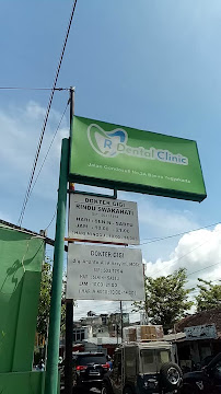 R+ Klinik Gigi