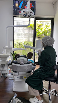 Guyu Dental House - Jl. Tata Bumi (Klinik Gigi)