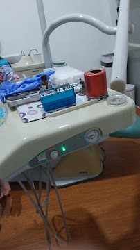 HENNI & FRIENDS DENTAL CLINIC