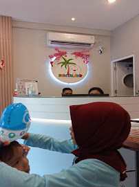 DENTALAND KAYOON|DokterGigi Spesialis Anak&Dewasa|KLINIKGigiSpesialis Surabaya