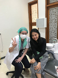 Shiny Smile Aesthetic Dental Clinic [Pasang Behel dan Implan Gigi]