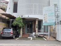 Shiny Smile Aesthetic Dental Clinic [Pasang Behel dan Implan Gigi]